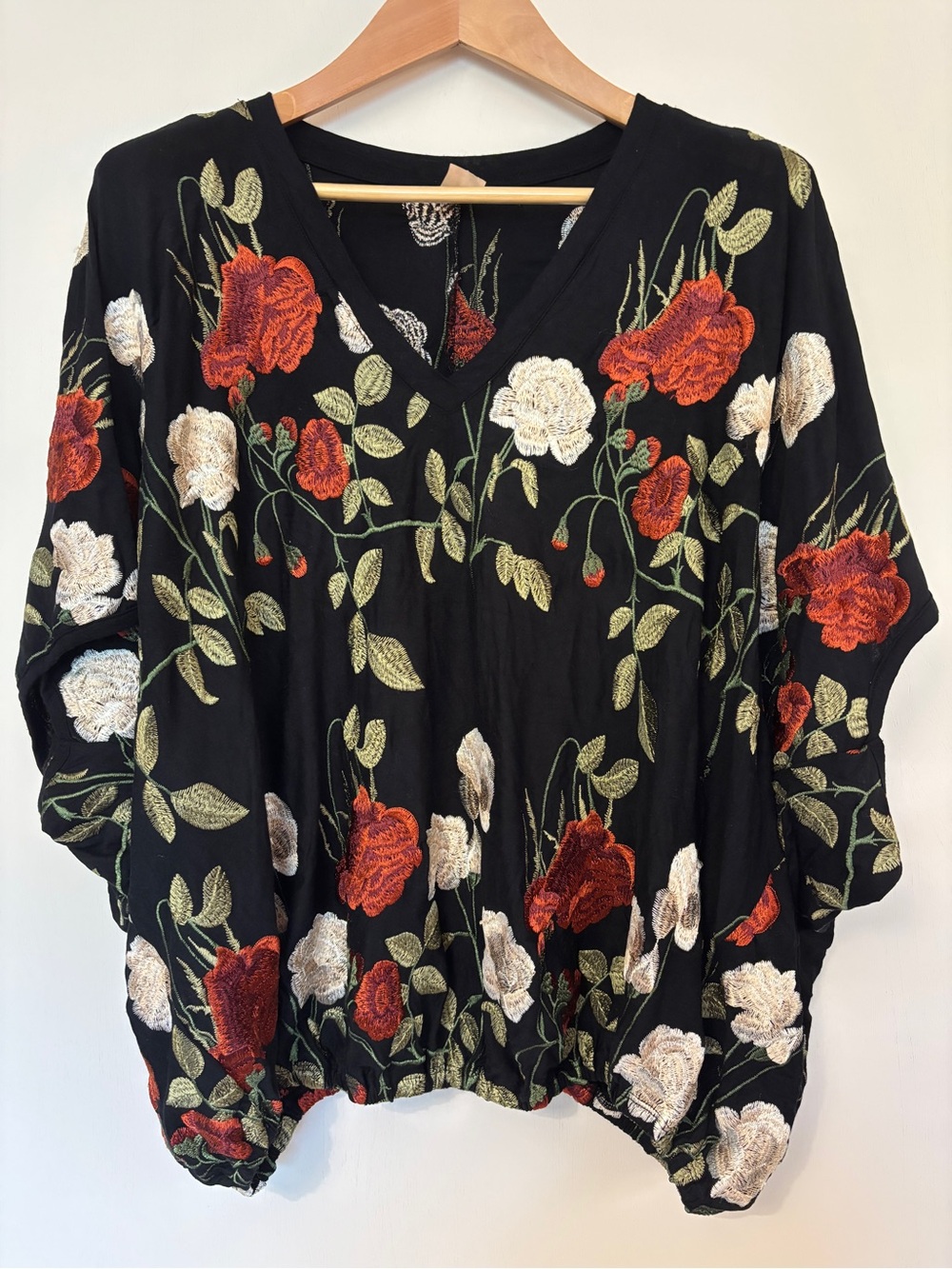 Anthropologie Black Floral  Embroidered Top Allora Size Medium Large Art to Wear - Picture 2 of 12